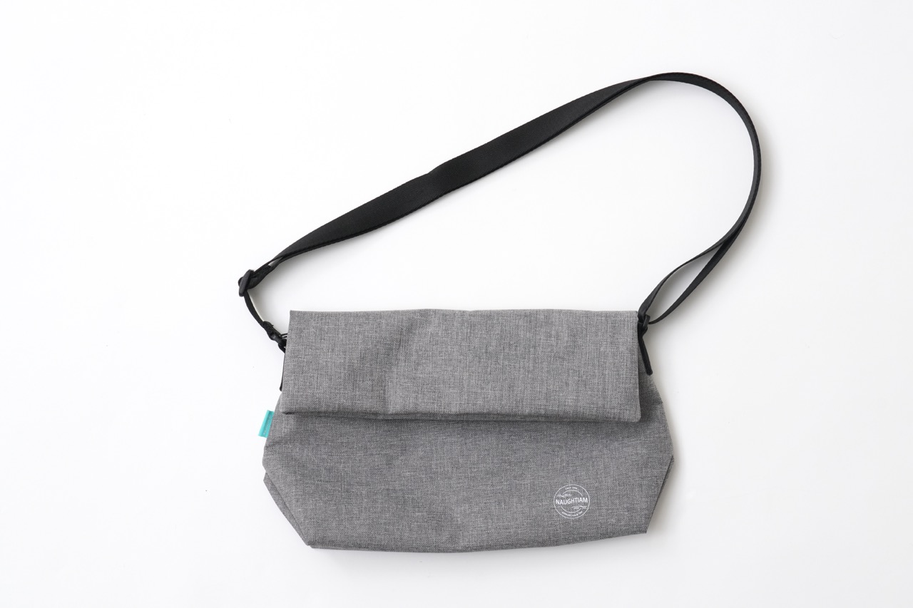 コーディネート全身画像